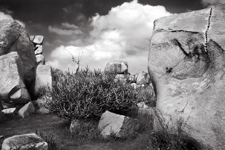 Raghu Rai ROCKS SERIES 1