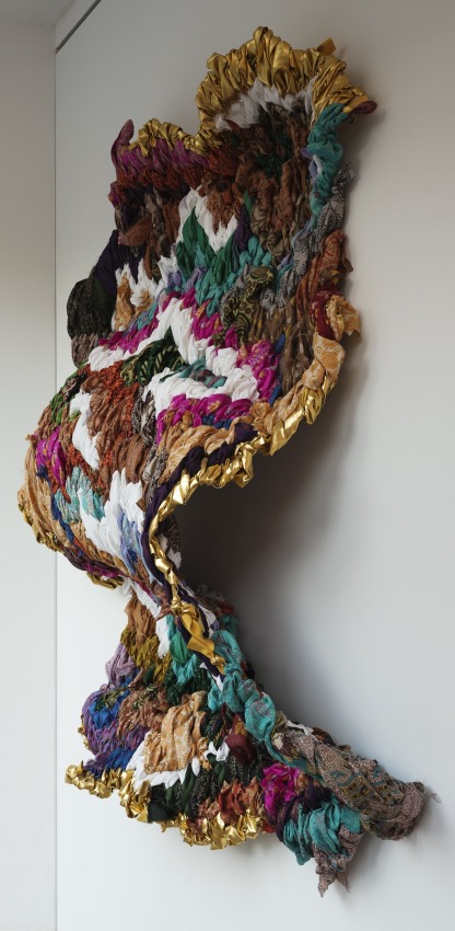 Suchitra Mattai,&nbsp;Cloud 17064,&nbsp;2020,&nbsp;Vintage saris, wire, fabric,&nbsp;Dimensions variable