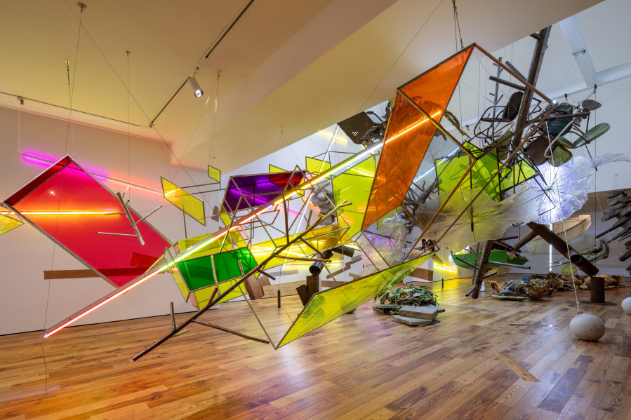 Judy Pfaff, Installation View of Picking Up the Pieces at Sarasota Art Musuem, Sarasota, Florida, 2023. Photo by Ryan Gamma.