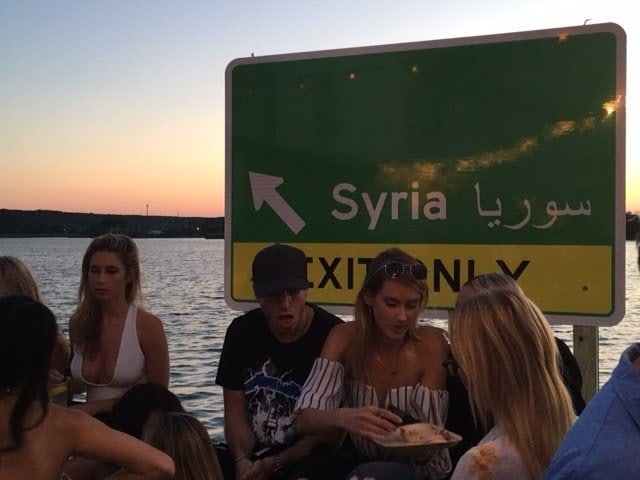 Rainer Ganahl, courtesy of&nbsp;Kai Matsumiya