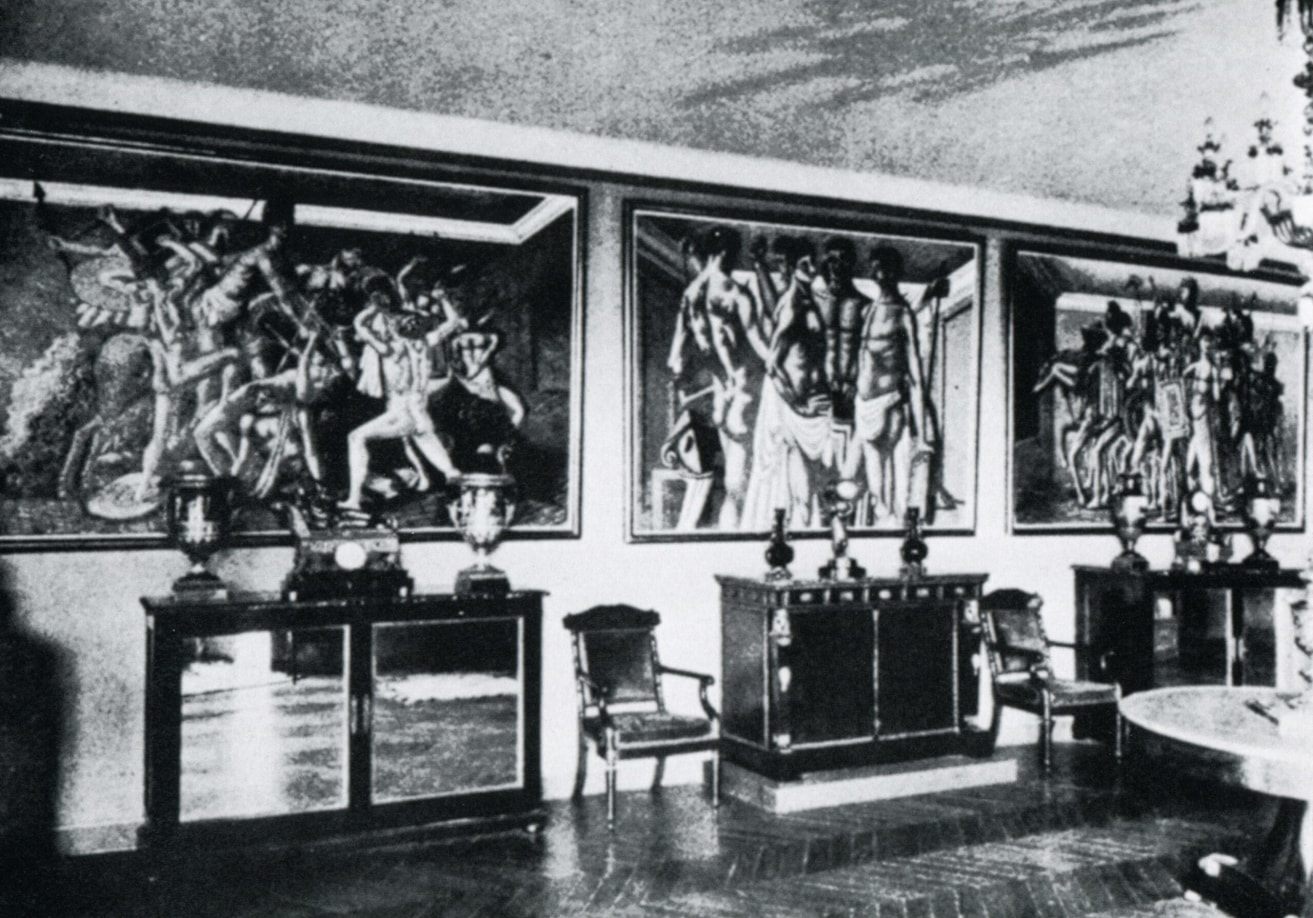 Giorgio de Chirico&rsquo;s Hall of Gladiators at L&eacute;once Rosenberg&rsquo;s apartment on Rue de Longchamp, Paris, 1929. Published in French Vogue, October 1929