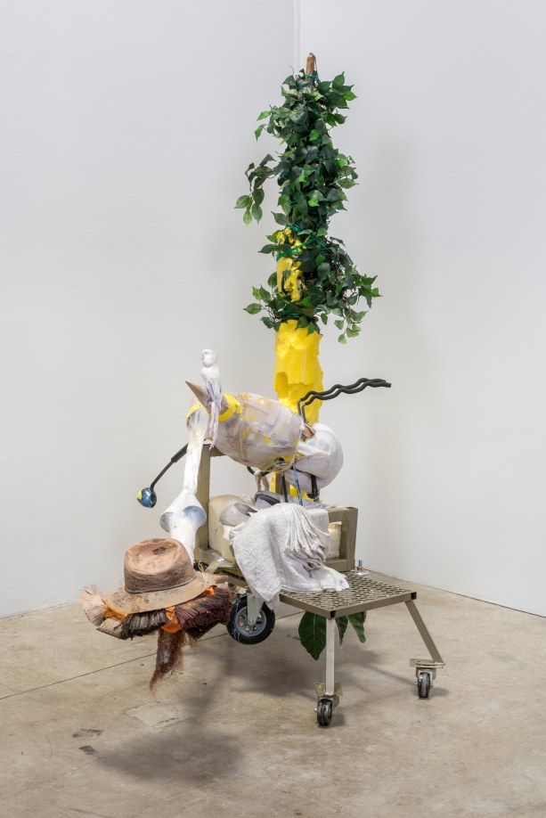 Lizzie Fitch / Ryan Trecartin, &quot;Flock Wipe&quot;, 2015