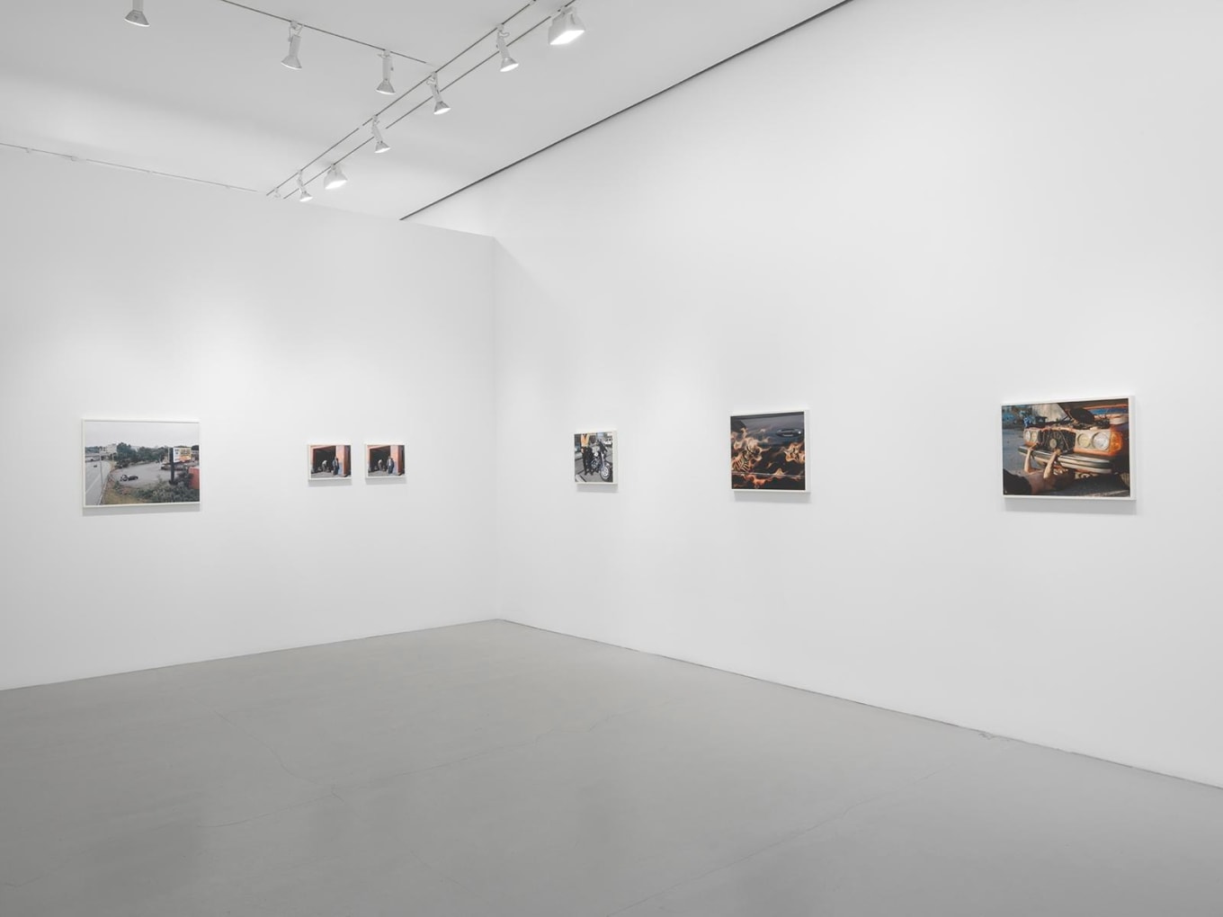 Justine Kurland - Sincere Auto Care - Exhibitions - Mitchell-Innes & Nash