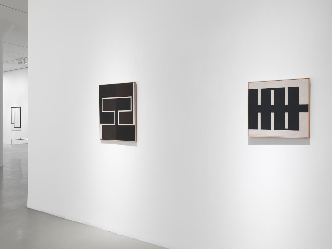 JULIJE KNIFER Installation view at Mitchell-Innes &amp;amp; Nash, NY, 2014