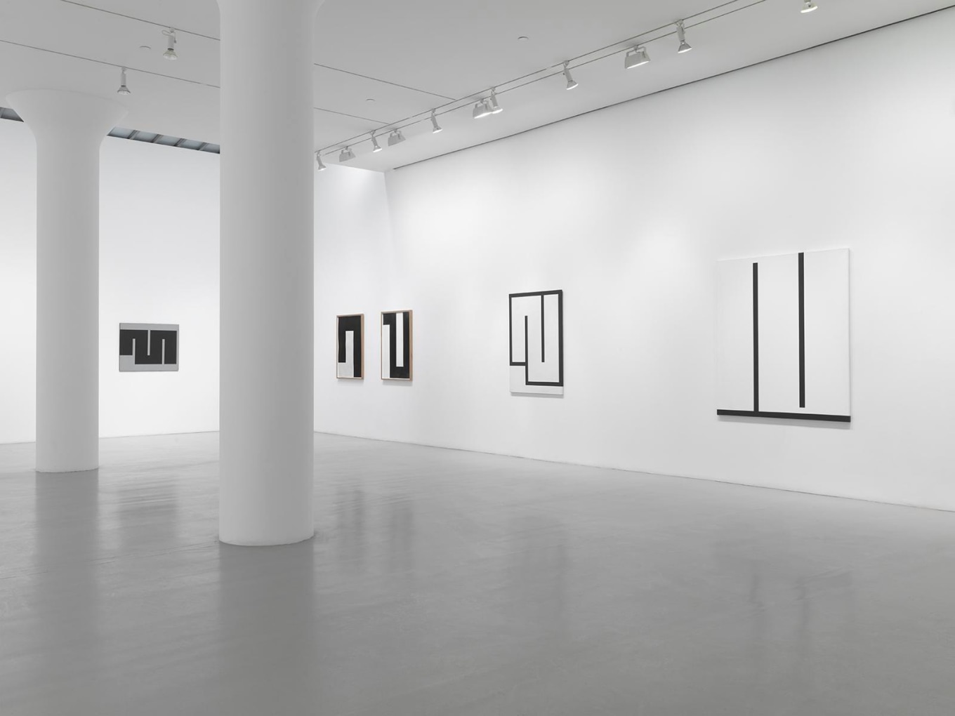 JULIJE KNIFER Installation view at Mitchell-Innes & Nash, NY, 2014