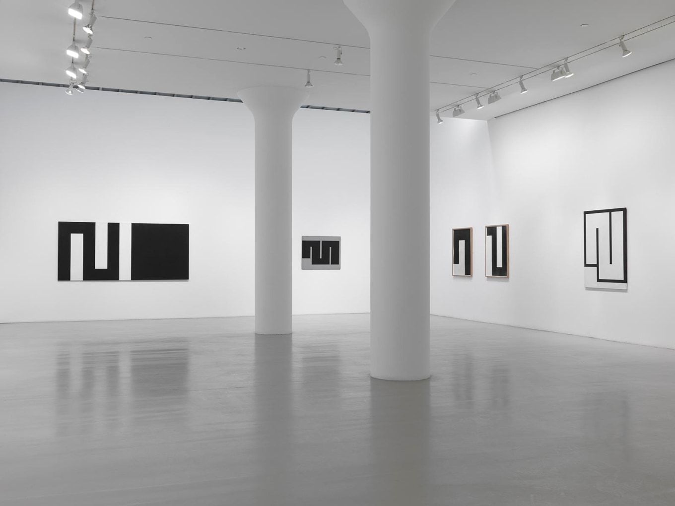 JULIJE KNIFER Installation view at Mitchell-Innes & Nash, NY, 2014
