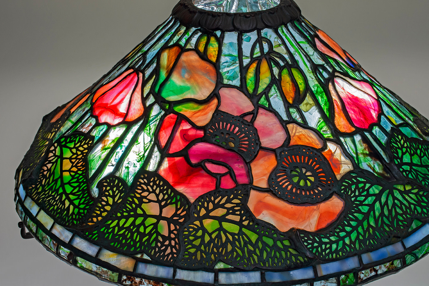Early Poppy Table Lamp