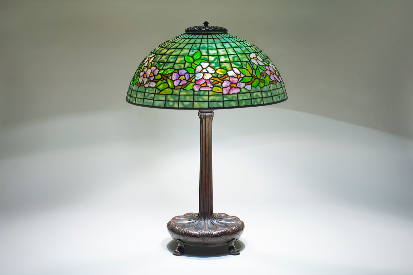 Rose Border Table Lamp