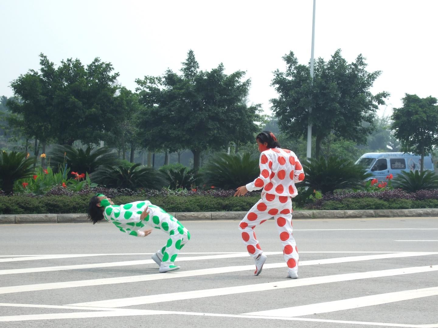 HU XIANGQIAN Two Men, 2008