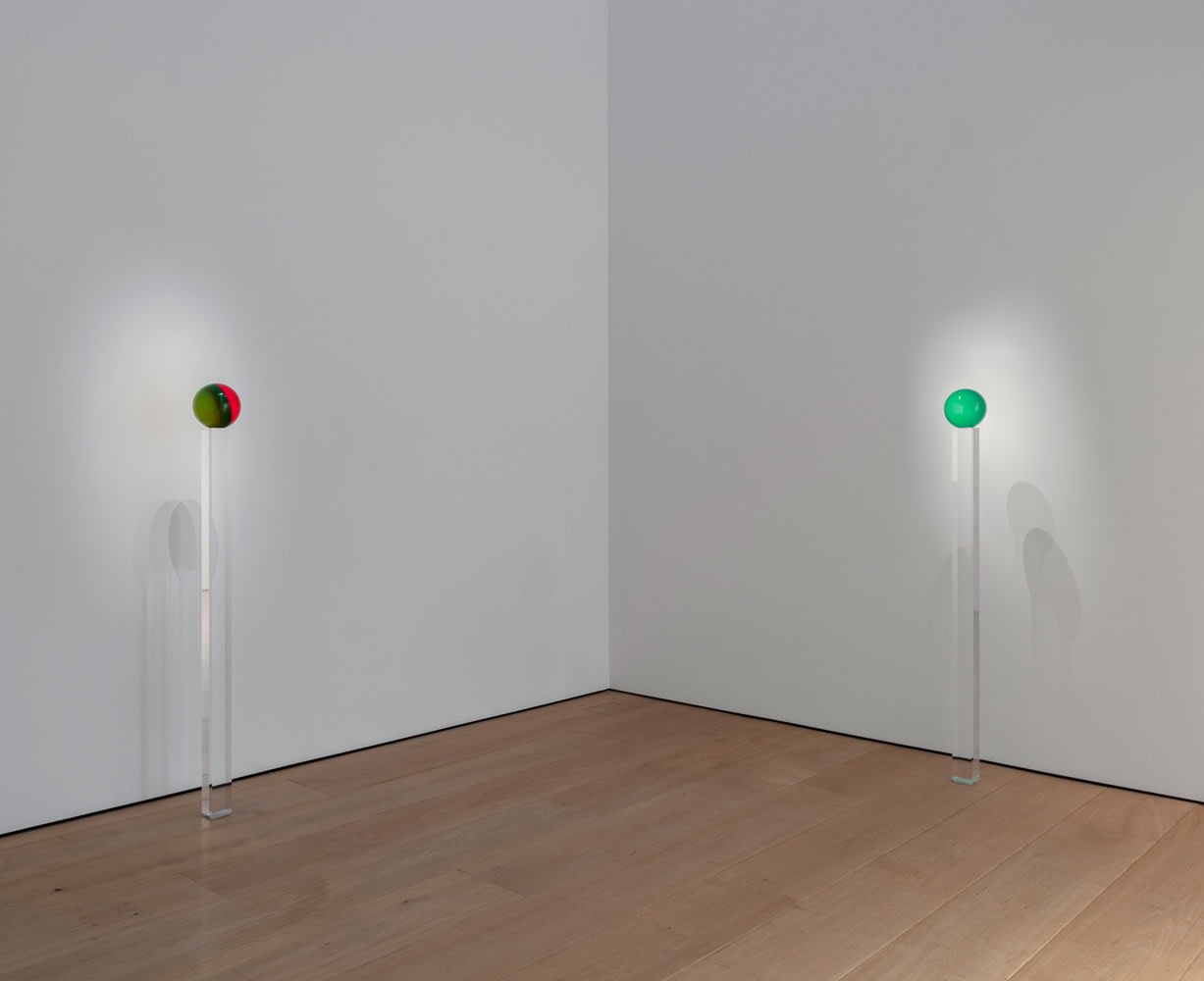 Helen Pashgian:&nbsp;Spheres and Lenses, Installation view, New York