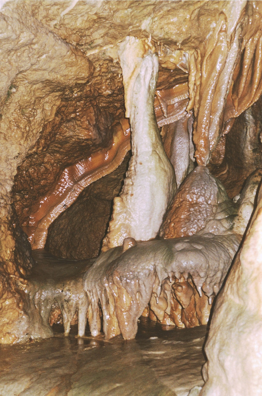 JUERGEN TELLER, H&ouml;hle, Hell, Fr&auml;nkische Schweiz, Germany, 2002