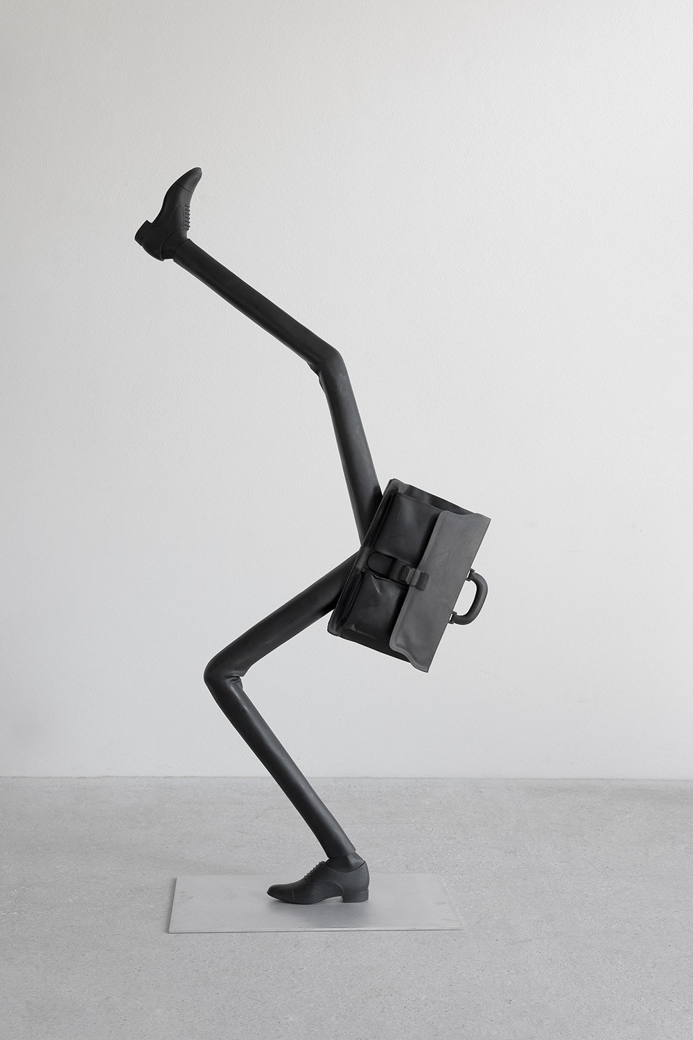 ERWIN WURM, Director&#039;s dance 