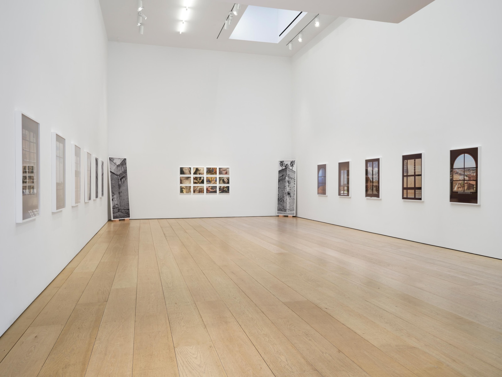 Catherine Opie: Walls, Windows and Blood, Installation view