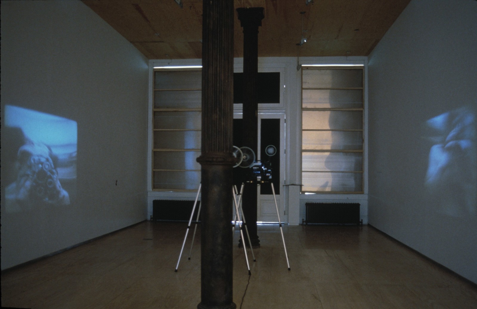 THE CRYSTAL STOPPER Curated by Carlos Basualdo installation view 4