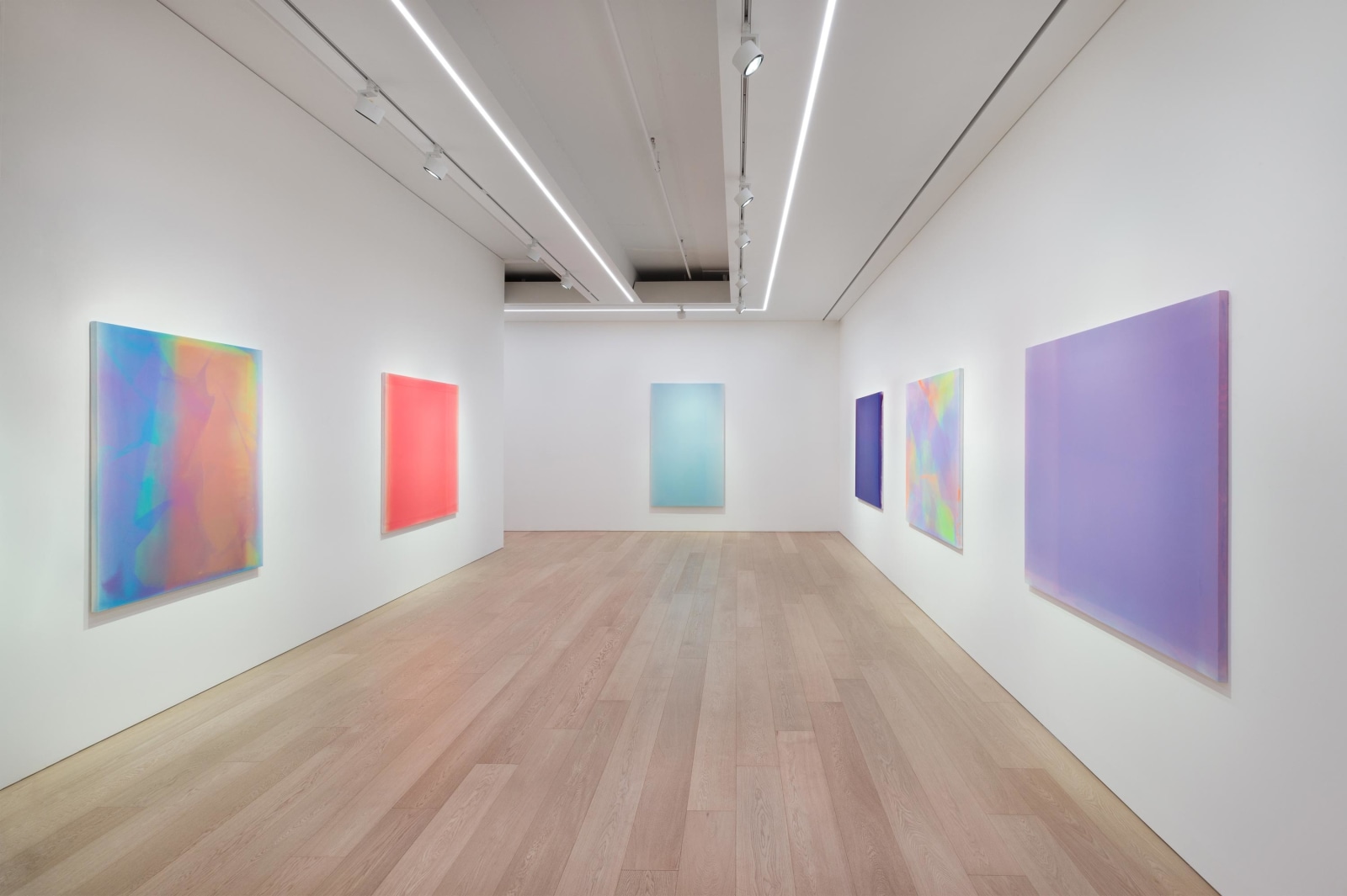 Reflections and Refractions: Helen Pashgian and Kim Taek Sang, Installation View
