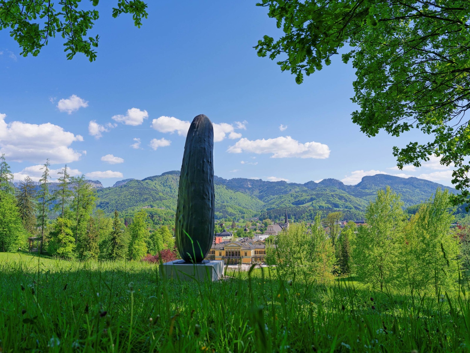 Erwin Wurm, Installation view