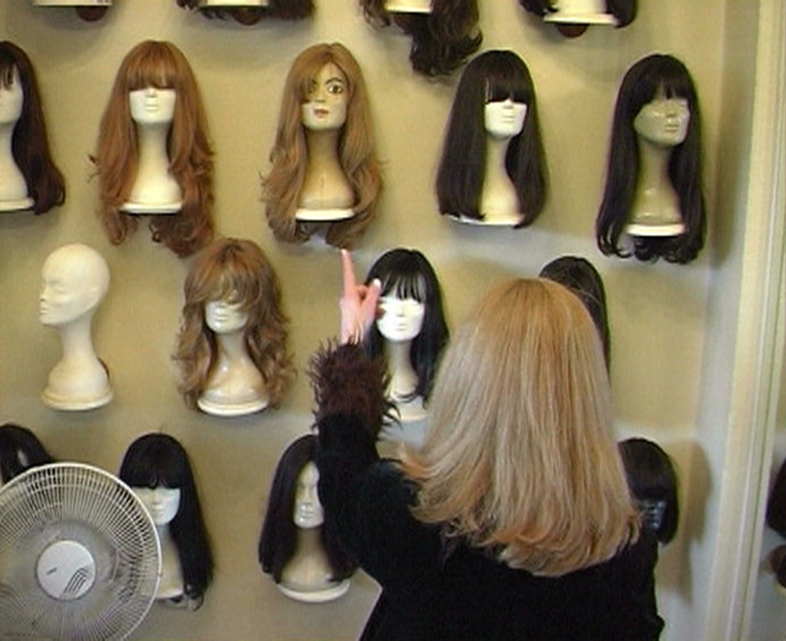 KUTLUG ATAMAN, Women Who Wear Wigs, 1999