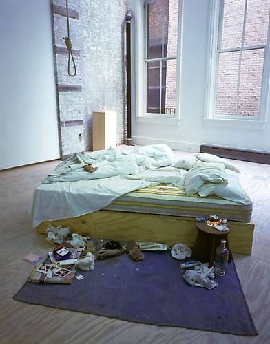 TRACEY EMIN My Bed