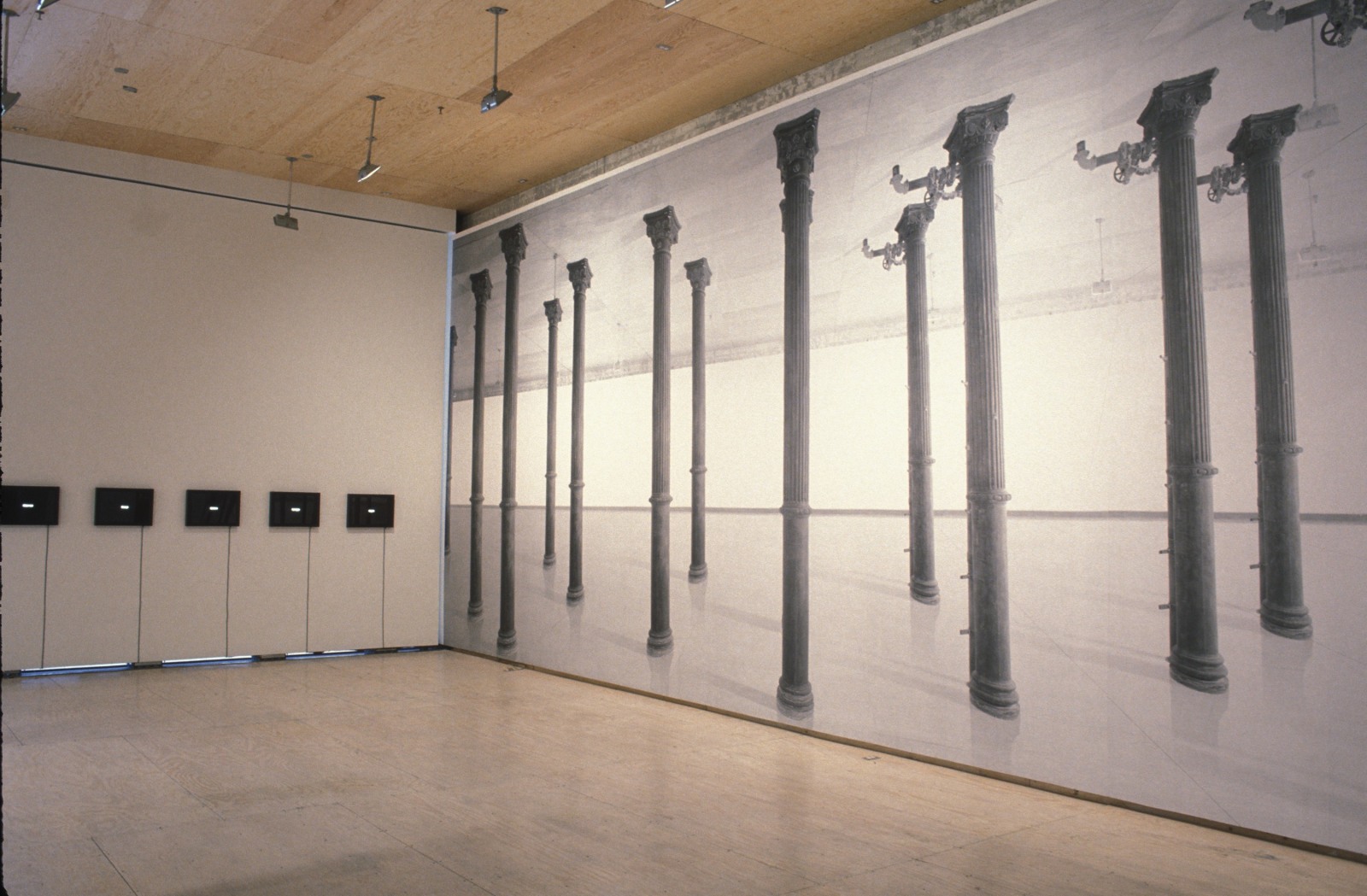 THE CRYSTAL STOPPER Curated by Carlos Basualdo installation view 1