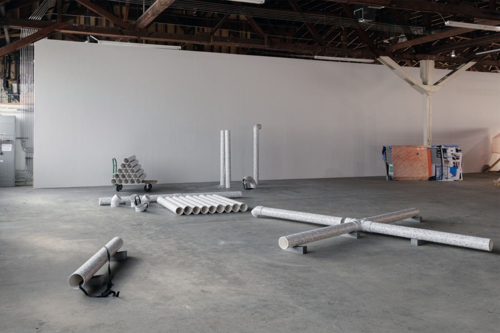 Installation view,&nbsp;Wrok Fmaily Freidns, 356 South Mission Road, Los Angeles, 2016