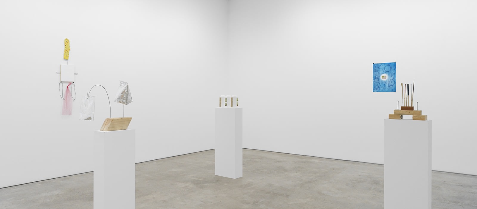 B. Wurtz: 13 Works