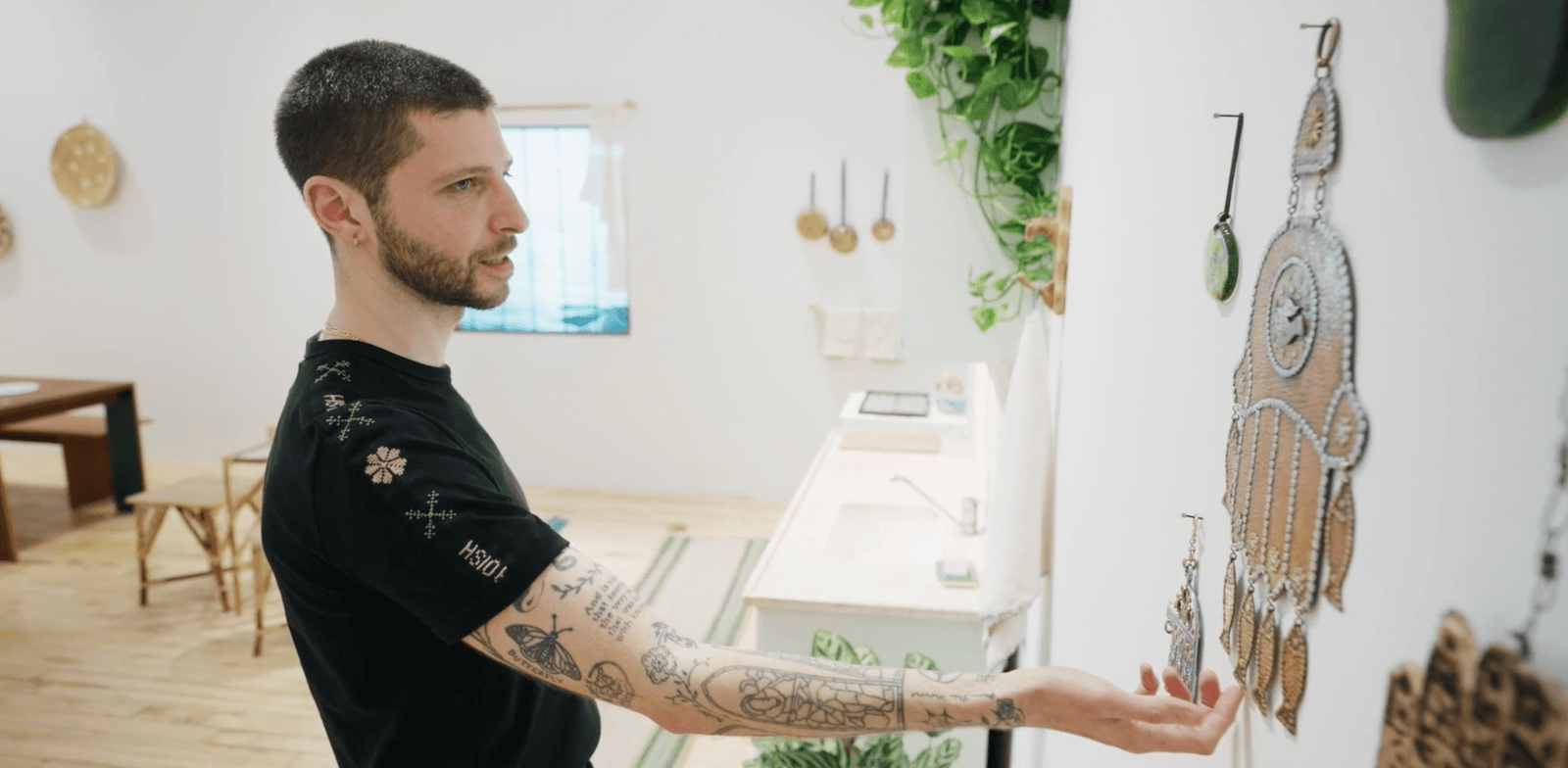 Video, &quot;Jordan Nassar: A Mountain Looms&quot;