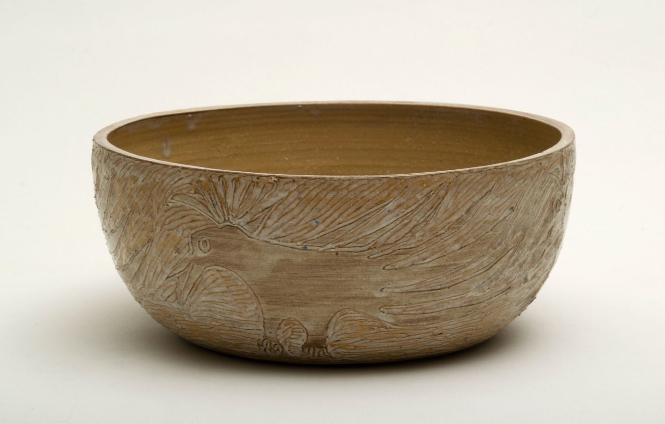 IOmage of TECLA TOFANO  Sin T&iacute;tulo (Untitled), Bowl with Sgraffito, 1972
