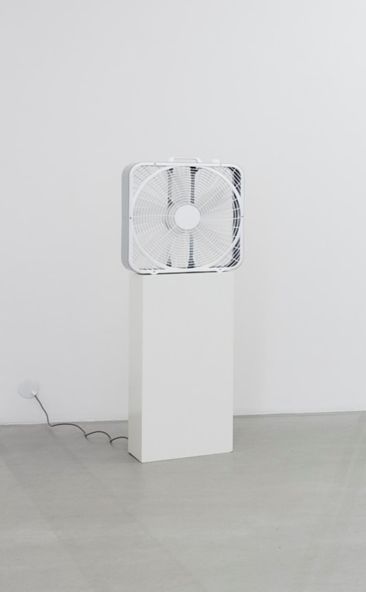 , SPENCER FINCH Wind (through Emily Dickinson&rsquo;s window, August 14, 2012, 3:22pm), 2012 Fan, dimmer, LAN box, Dimensions variable