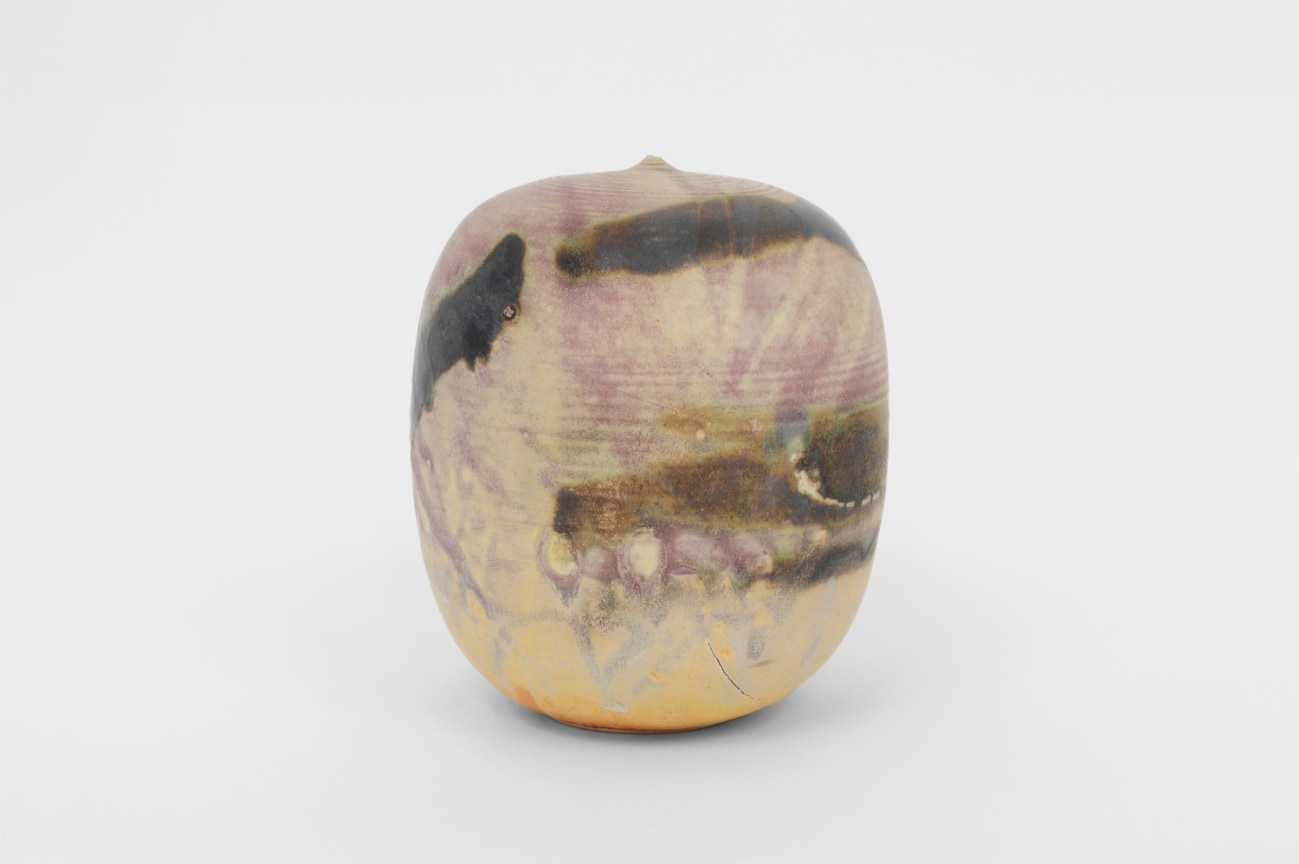 small round ceramic closed form