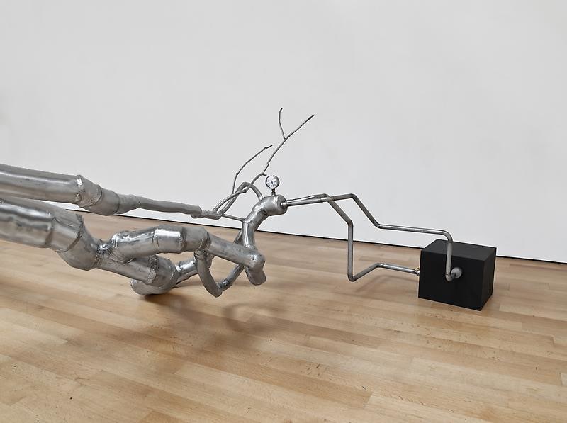 close up of machine tree hybrid