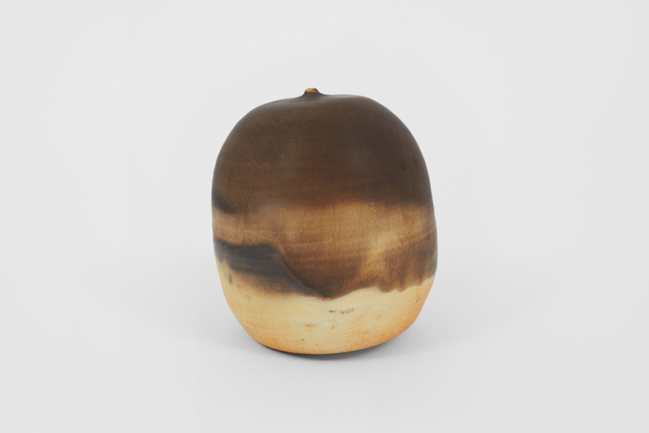 Image of Toshiko Takaezu's Untitled, ca 1990s