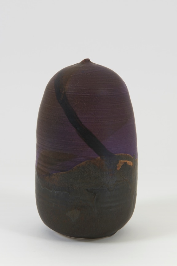 Image of Toshiko Takaezu's Untitled, ca 1990s