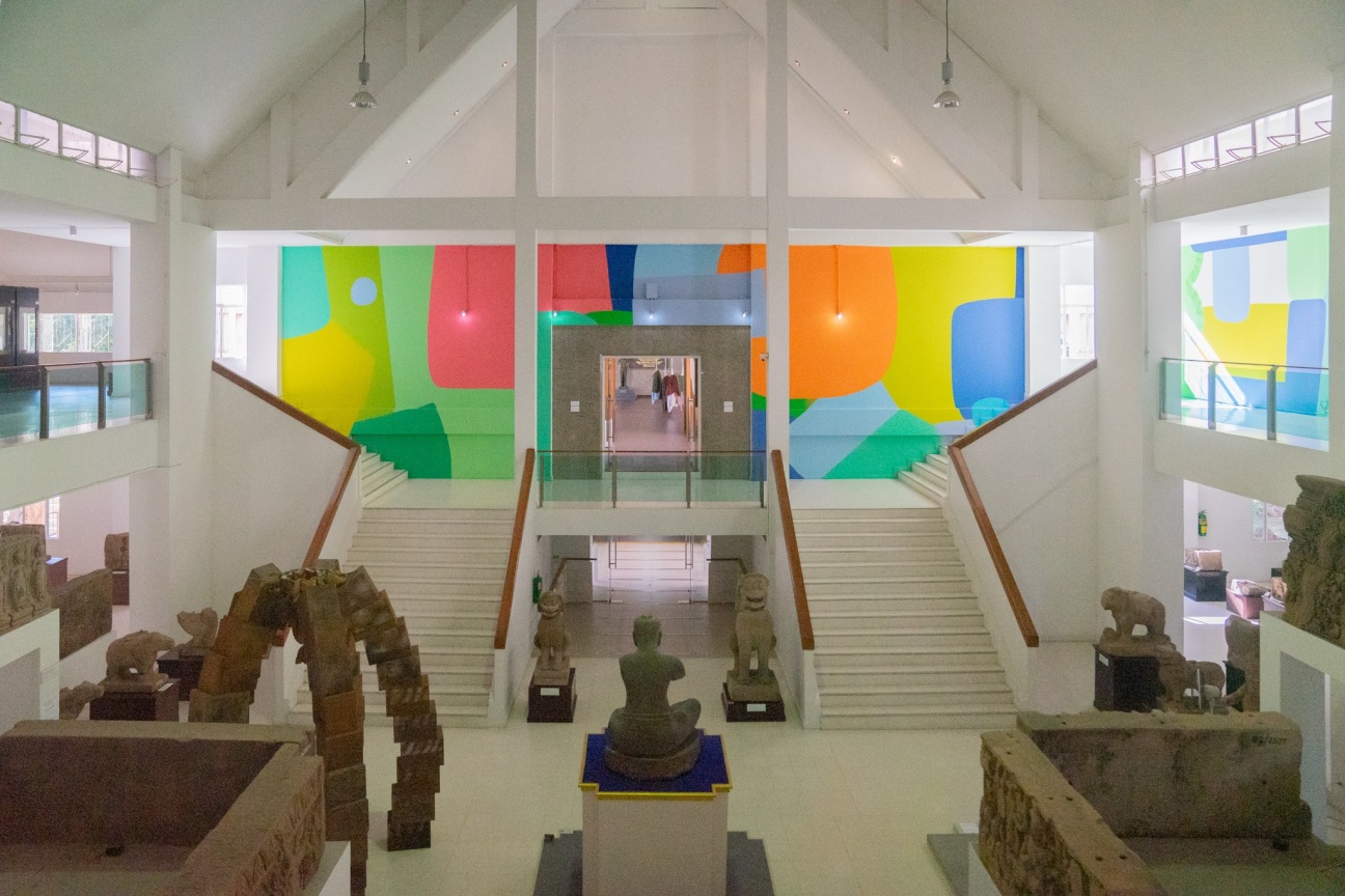 Installation view: Federico Herrero: Waves