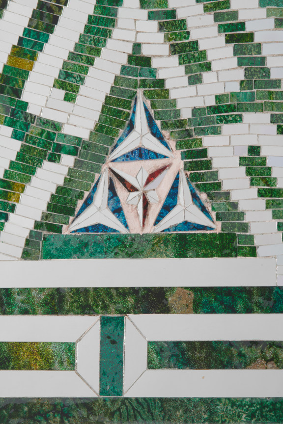 glass forming a triangular maze