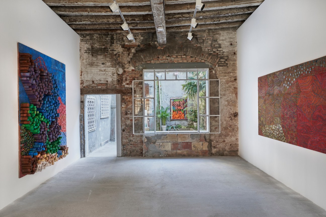 Elias Sime, Dichotomy ፊት አና ጀርባ&nbsp;at Tanarte, Castello, as a Collateral Event at the 60th International Art Exhibition &mdash; La Biennale di Venezia (2024). Copyright Elias Sime. Courtesy the artist and James Cohan Gallery, New York.