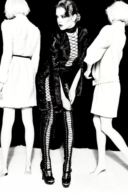 Ellen von Unwerth, 3Some, 2011
