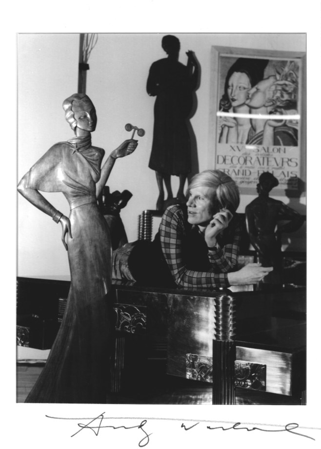 Horst , Andy Warhol Among His Objects, New York, 1983