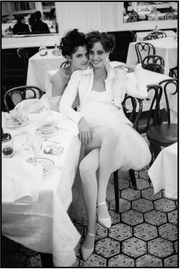 Arthur Elgort, Helena Christensen & Christy Turlington, New Orleans, Louisiana, VOGUE, 1990