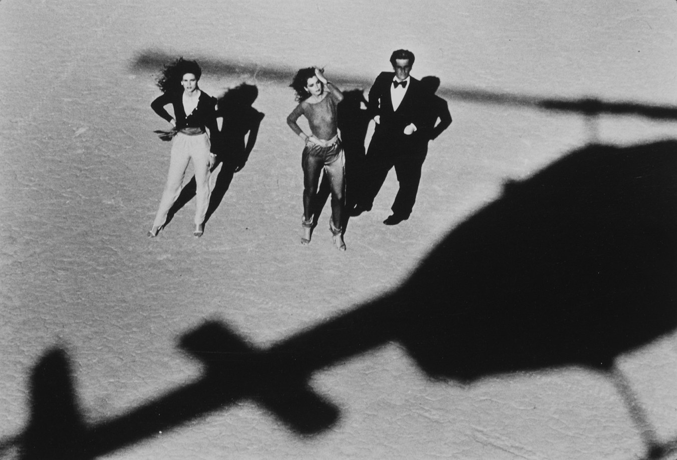 Chris Von Wangenheim, Gia and Models, California Desert, VOGUE, 1979