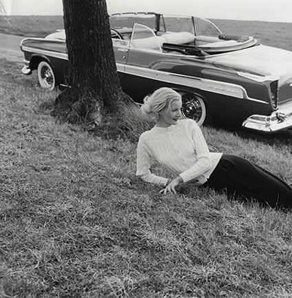 Tom Palumbo, Sunny Harnett, Chrysler New Yorker, Harper's Bazaar, July 1955