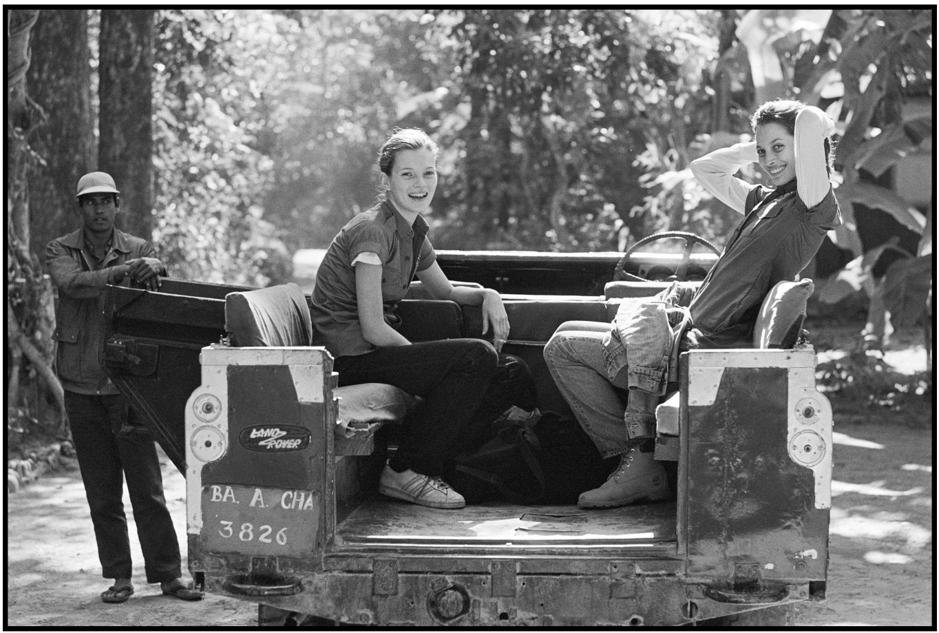 Arthur Elgort, Kate Moss & Christy Turlington, Nepal, British VOGUE, 1993