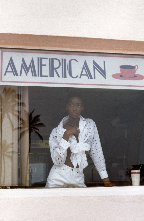 Pamela Hanson, Beverly Peele, American VOGUE, Miami, 1993