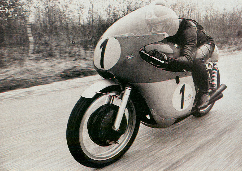 Jesse Alexander, Giacomo Agostini, MV Agusta 500, near Milan, 1967