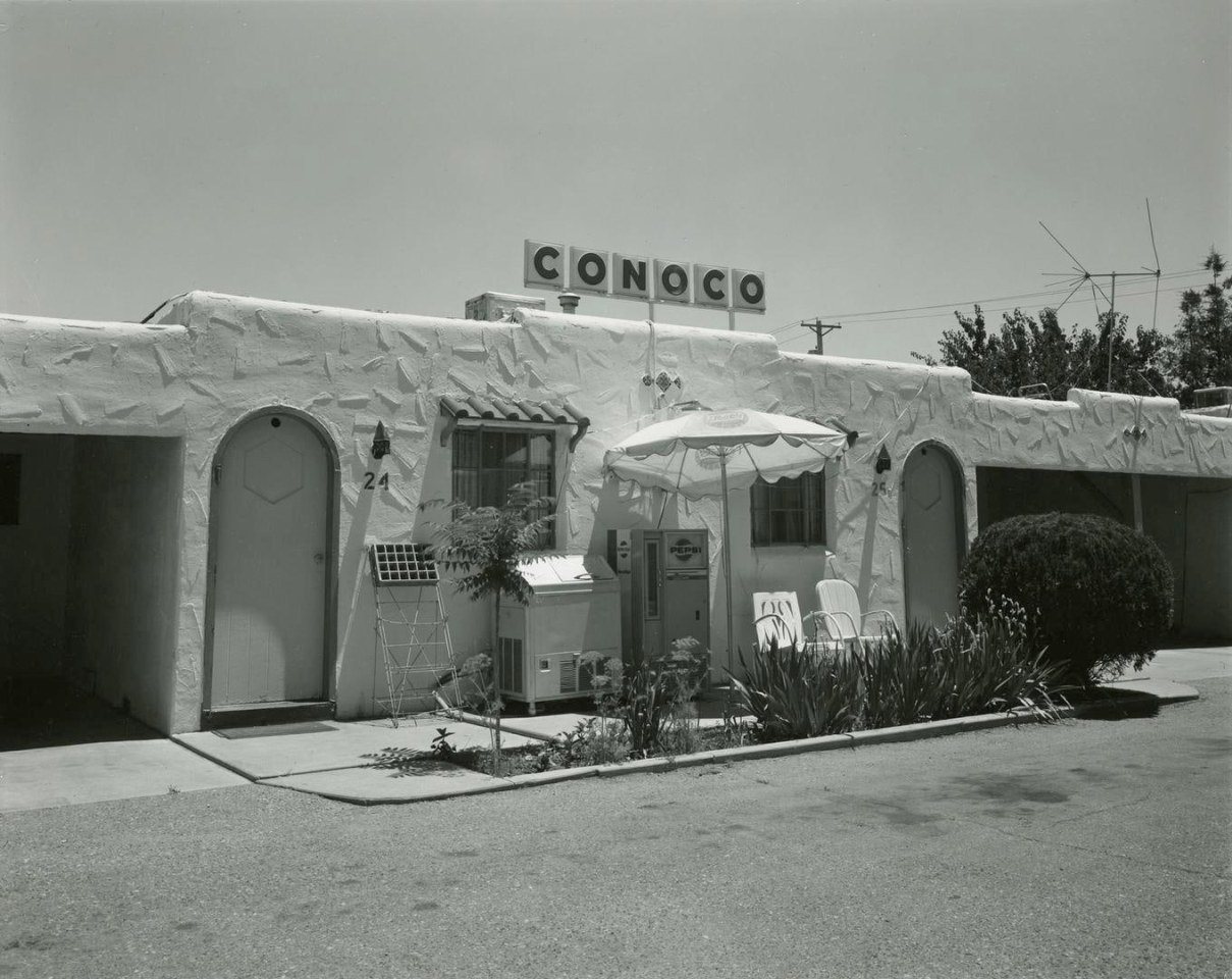 John Schott untitled, from Route 66 Motels