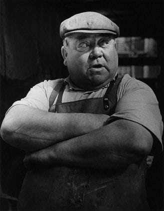 Market Porter - Les Fort des Halles, Paris (Strongman of the Halles), Les Halles, 1939 (printed 1973)