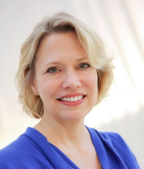 Maureen Bray, photo by Victor A. Mirontschuk