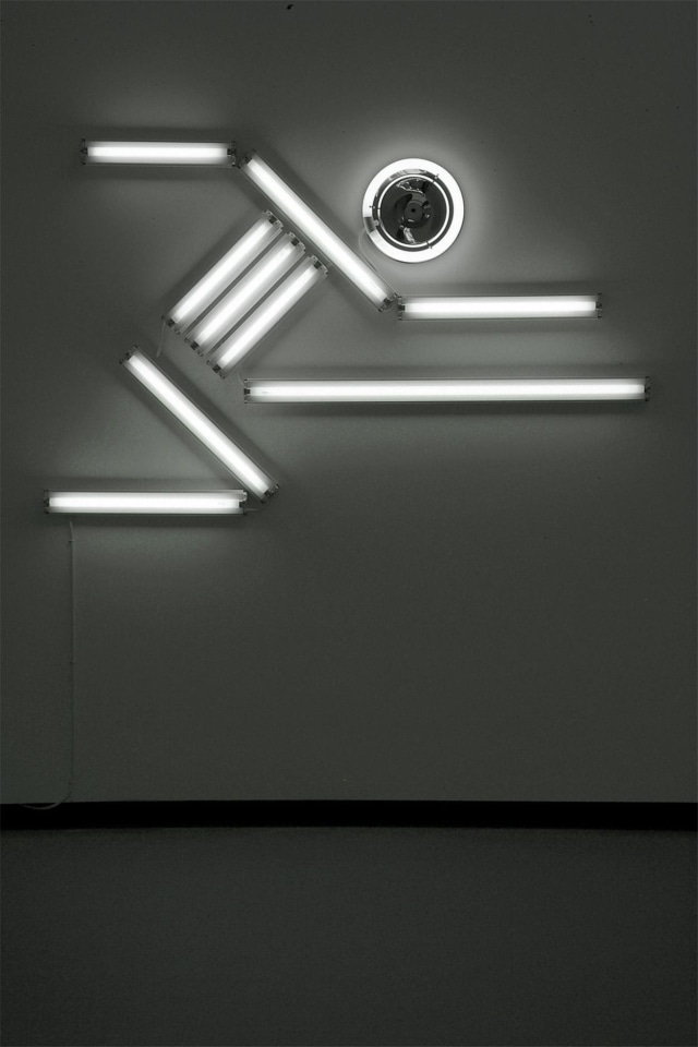 Iván Navarro, Nowhere Man V, 2009