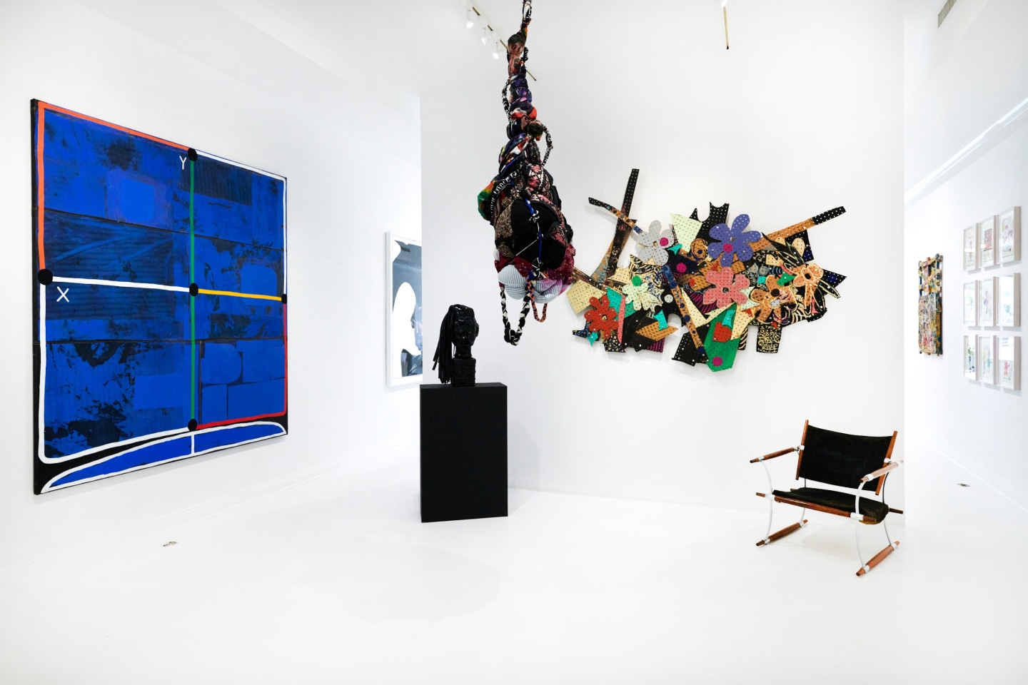 COLLAGE / ASSEMBLAGE