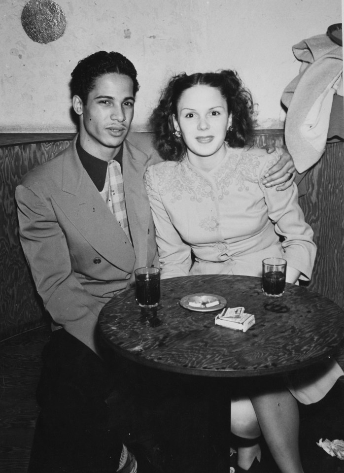 AL SMITH &ldquo;ON THE SPOT X&rdquo; (AMERICAN, 1916-2008), BLACK &amp; TAN, SEATTLE, 1945