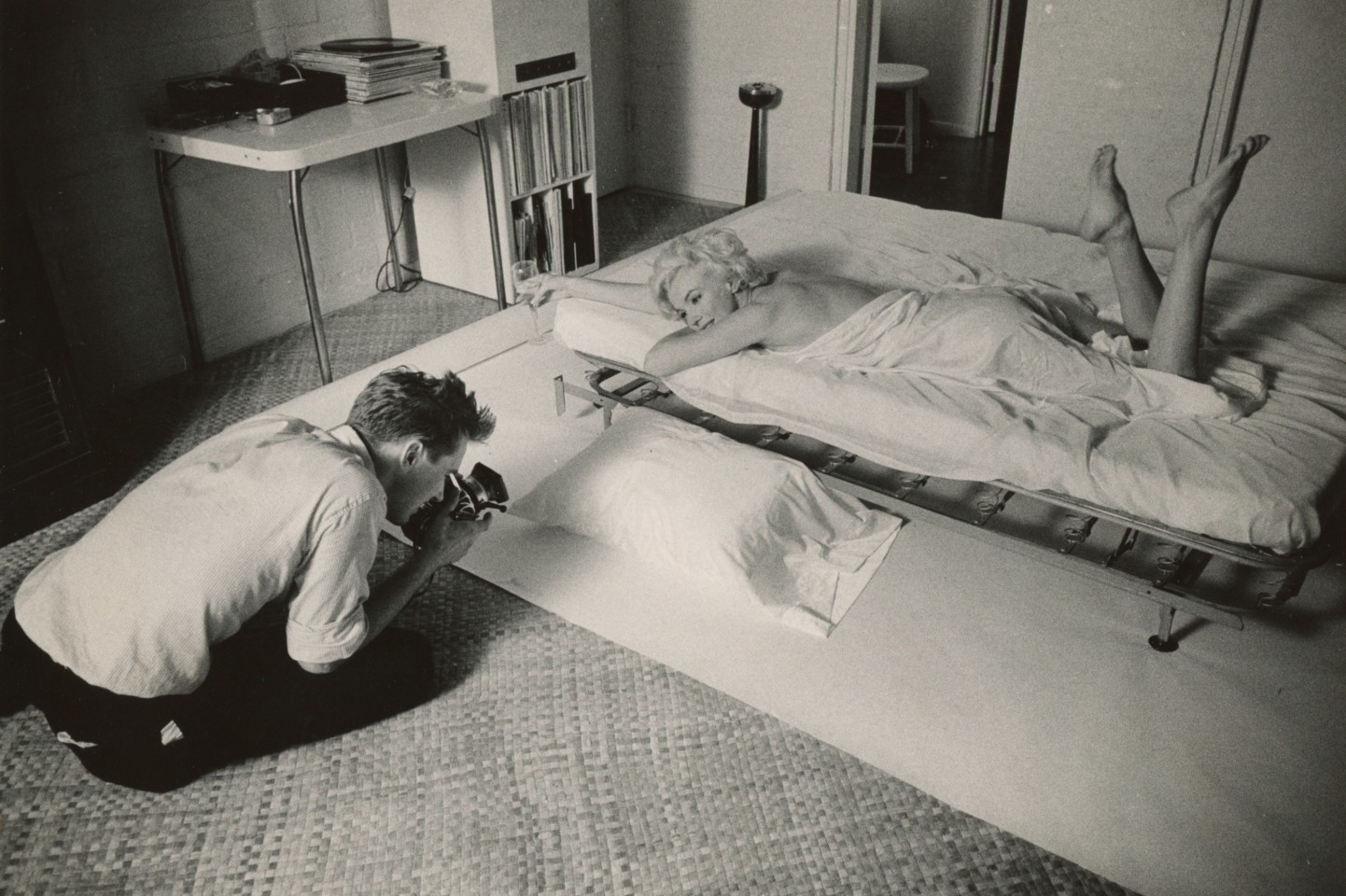 14. Douglas Kirkland (Canadian- American, 1934 &ndash; 2022),&nbsp;Marilyn Monroe Photo Session, 1961, Vintage Gelatin Silver Print, 6.5&rdquo; x 9.5&rdquo;